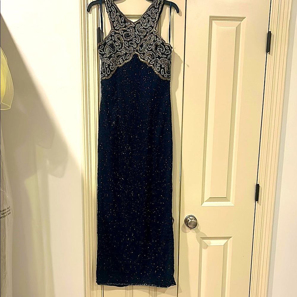 Laurence Kazar beaded Elegant Navy formal gown with gold and silver beading. NWT